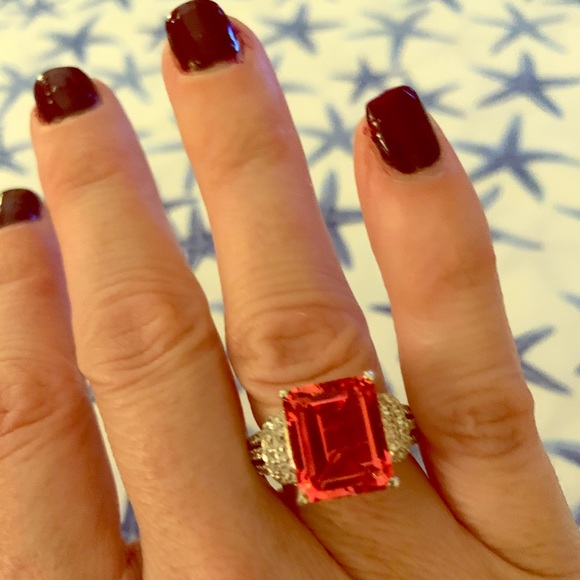 Jewelry - FREE💥—ADD ON w/ any jewelry purchase GORGEOUS Coral Quartz💥